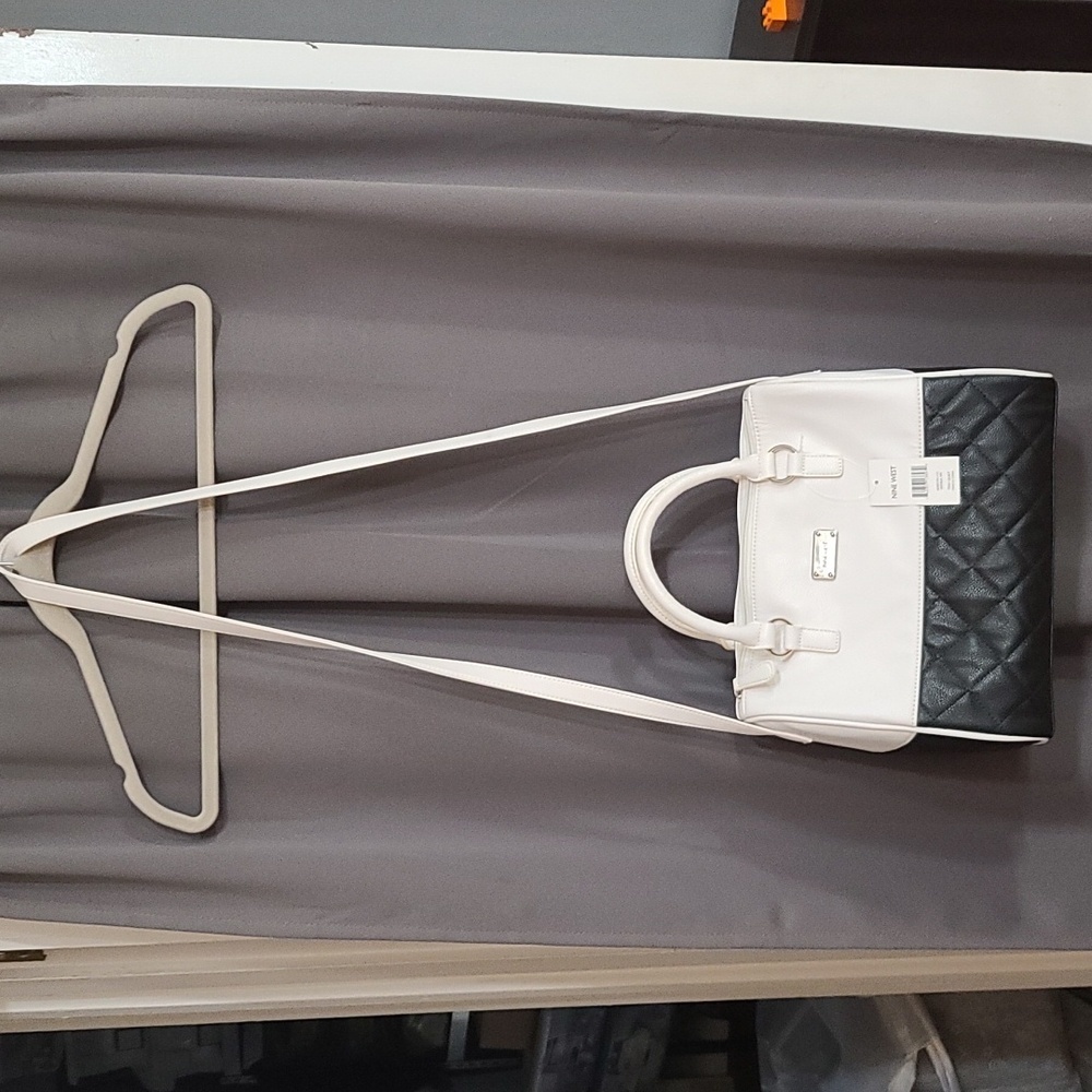 NWT Nine West Crossbody Shoulder Bag Purse White/Quilted Black Strap/Handles